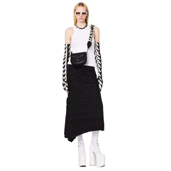 NEW W/ DUSTABG Marc Jacobs The Covered J Marc Saddle Bag Crossbody Black Leather - Picture 2 of 9